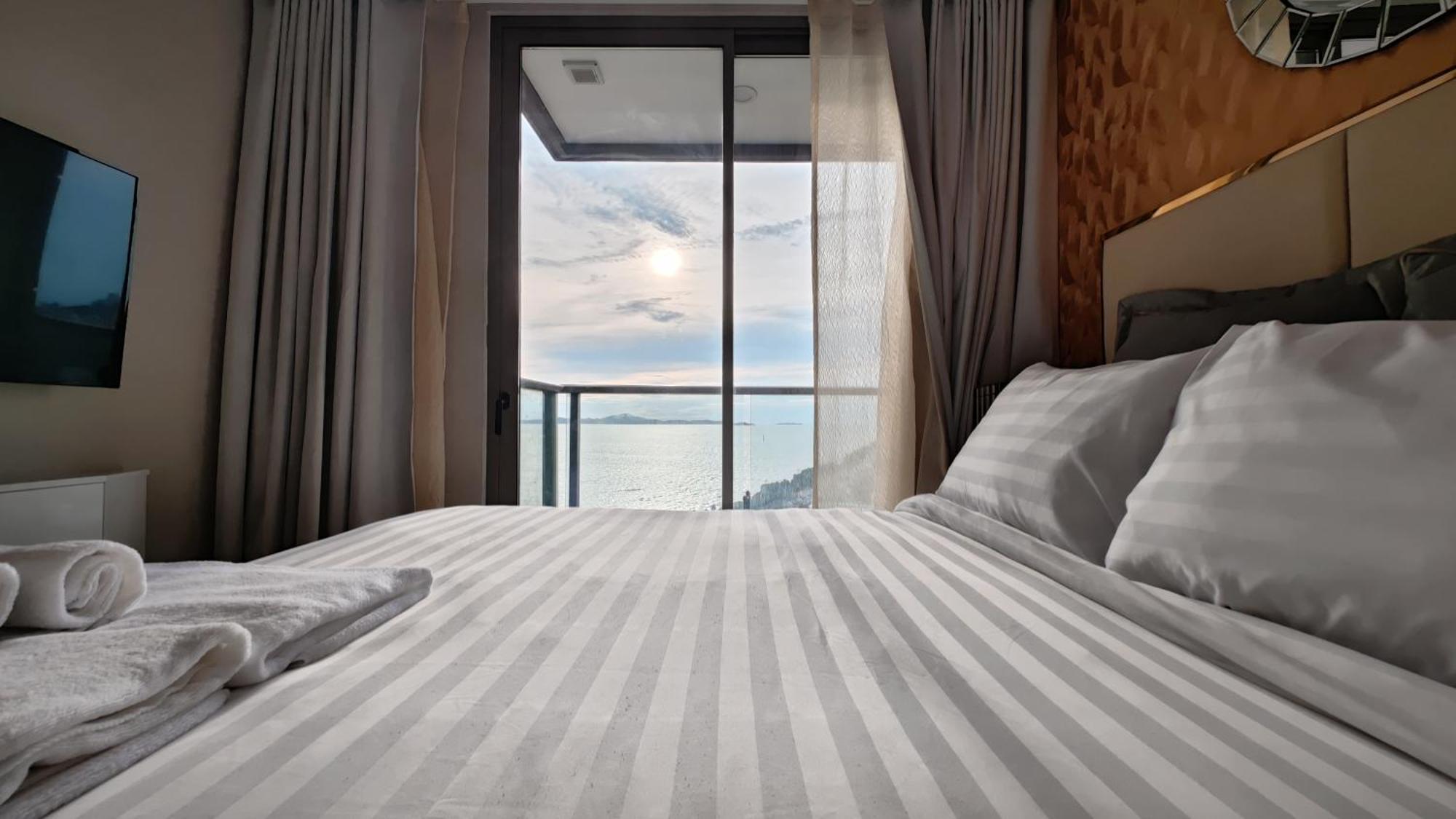 The Astra Sky River Apartment Jomtien Beach Exterior photo